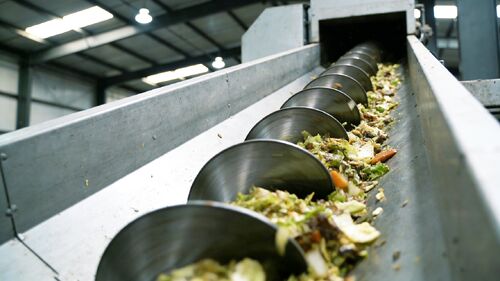 Caso di applicazione del trasportatore a vite in acciaio inossidabile: trattamento dei rifiuti alimentari per un grande progetto culturale e turistico