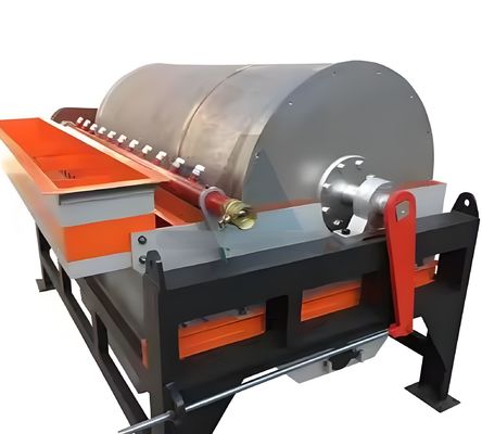 Un buon prezzo. Apparecchiature magnetiche per la lavorazione dei minerali Mineria Separatore magnetico dei metalli in linea